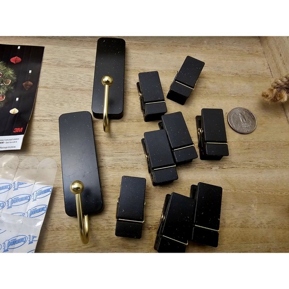 Command Hooks And Decorating Spring Clips Set - Picture 3 of 8